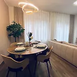 Apartment Deine Private Sauna-oase - Infrarot - Bademaentel - Peony 1