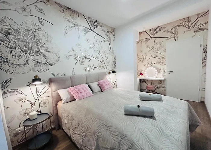 Peony 1 - Mit Sauna Im Herzen Der Kneippstadt Apartment