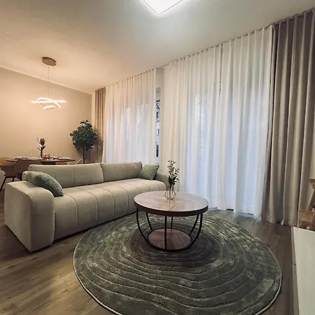 Deine Private Sauna-oase - Infrarot - Bademaentel - Peony 1 דירה